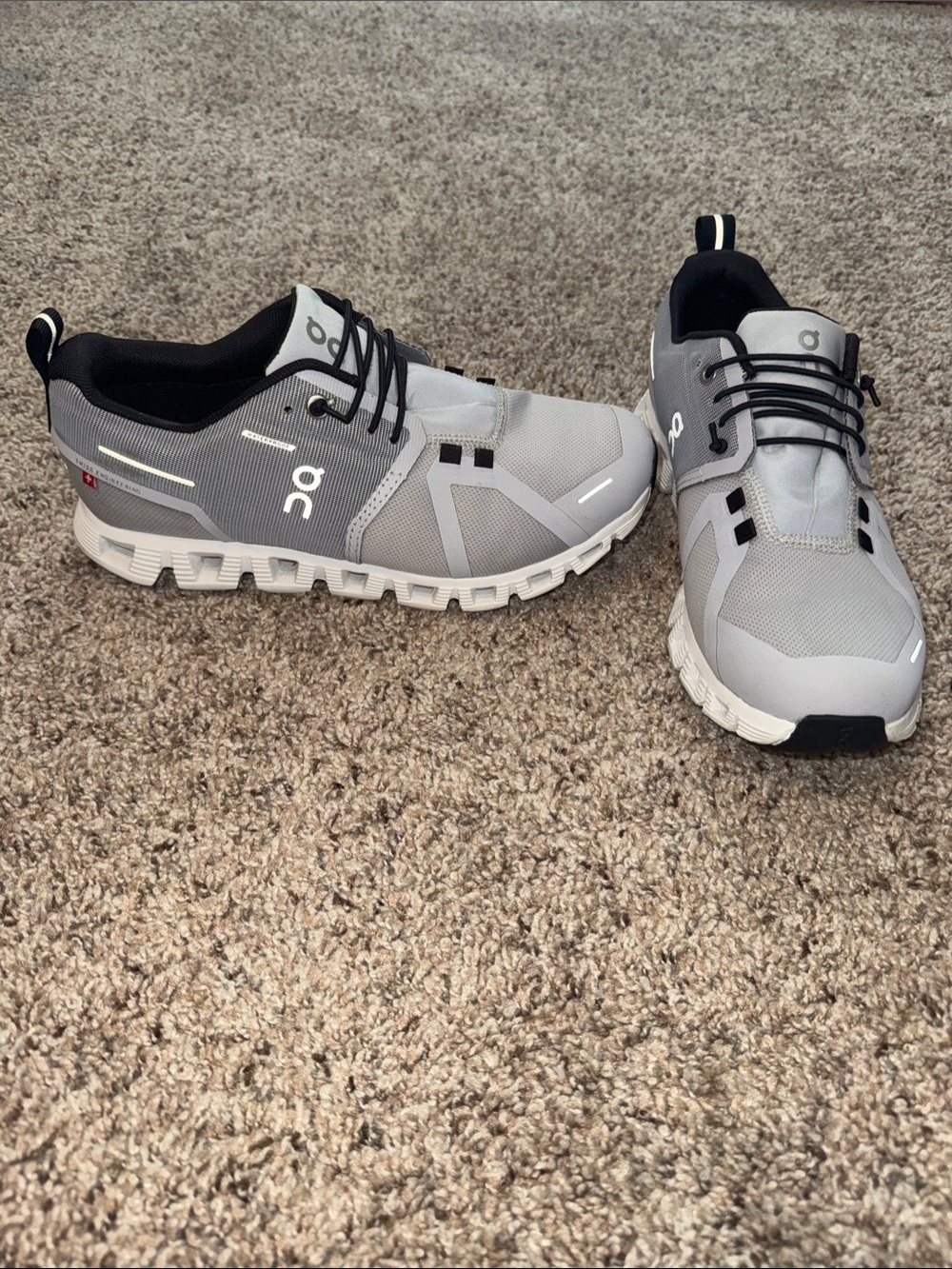On Running Women’s Athletic Shoes in Light Gray and Black